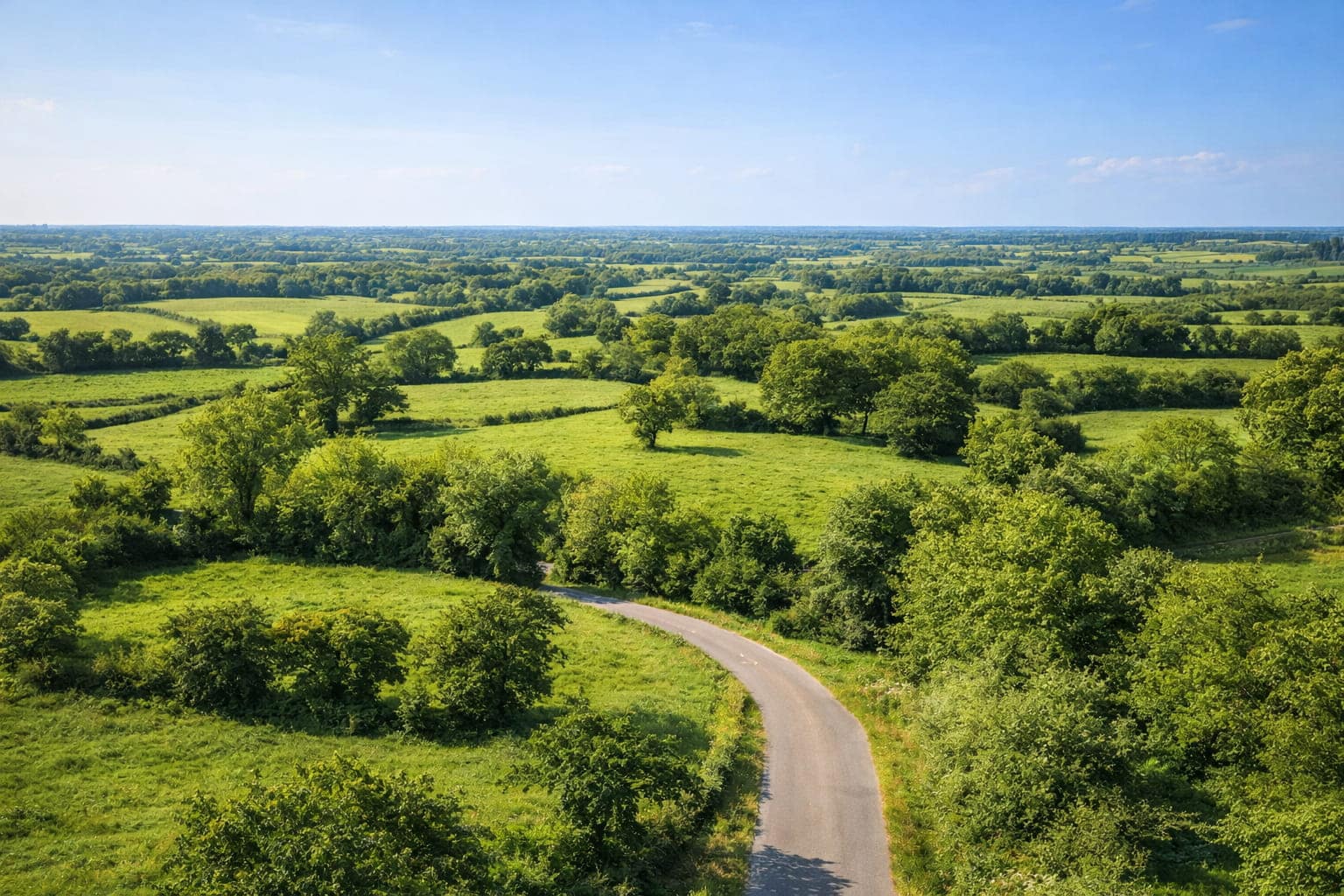 Paysage bocager autour de Bournezeau (85480) — cadre de vie Vendée Sud
